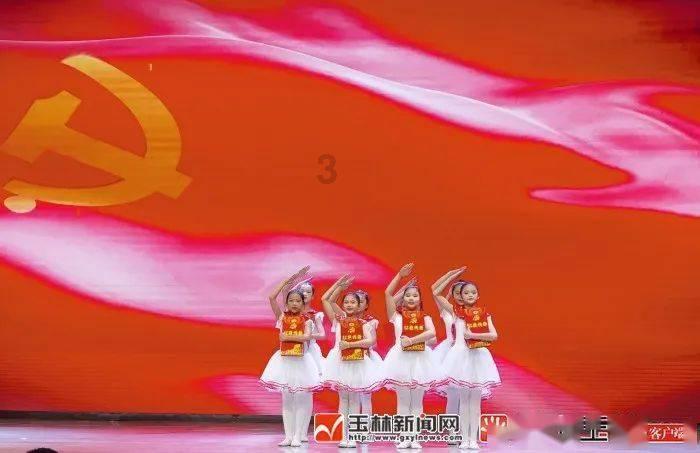 我在成都买二手房，原房主没迁户口，我上不起户口怎么办？游戏画面