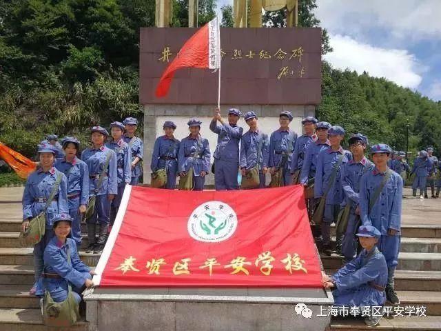 学生党日常穿搭是什么样的？游戏画面